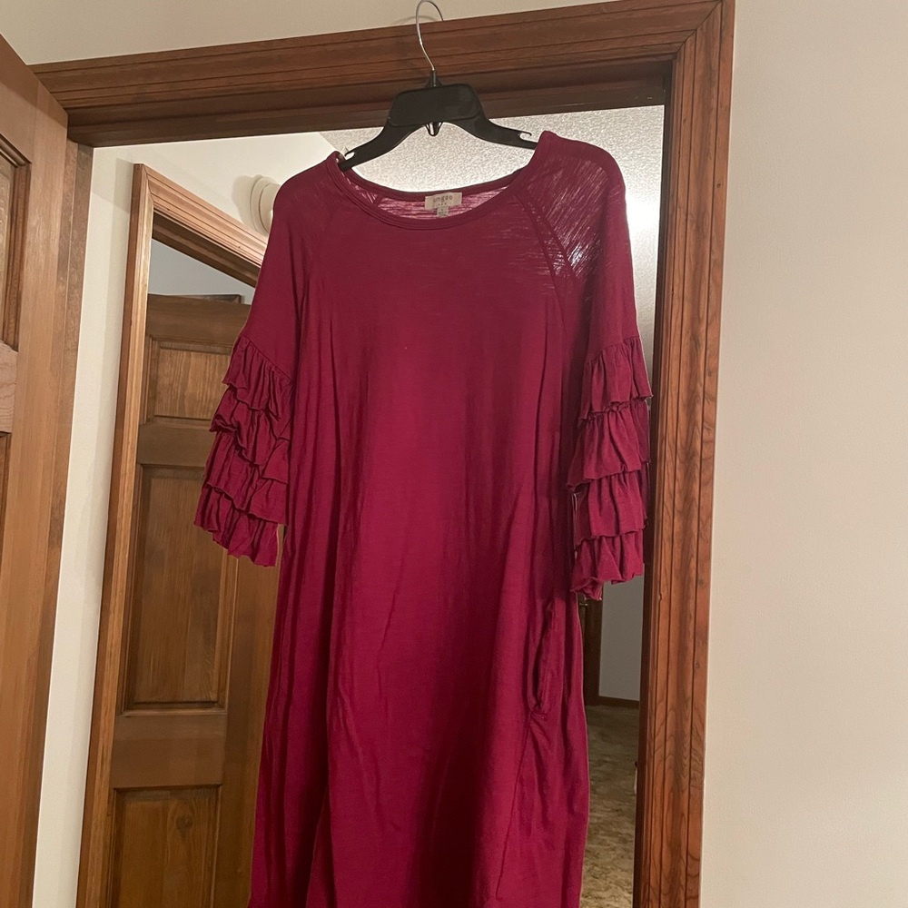 Umgee Dress Maroon size large-$10